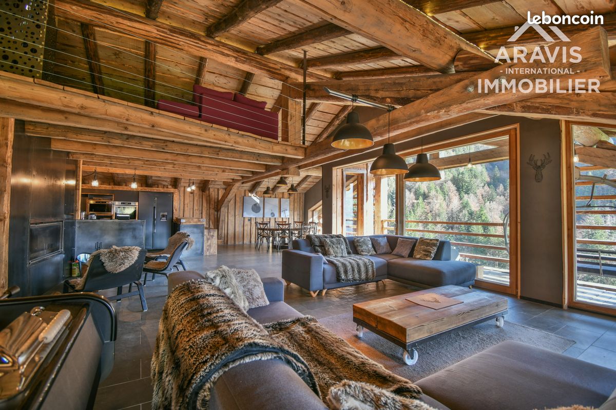Maison 10 pièces 340 m² · à Le Grand-Bornand · 340 m² · 2 544 000 €