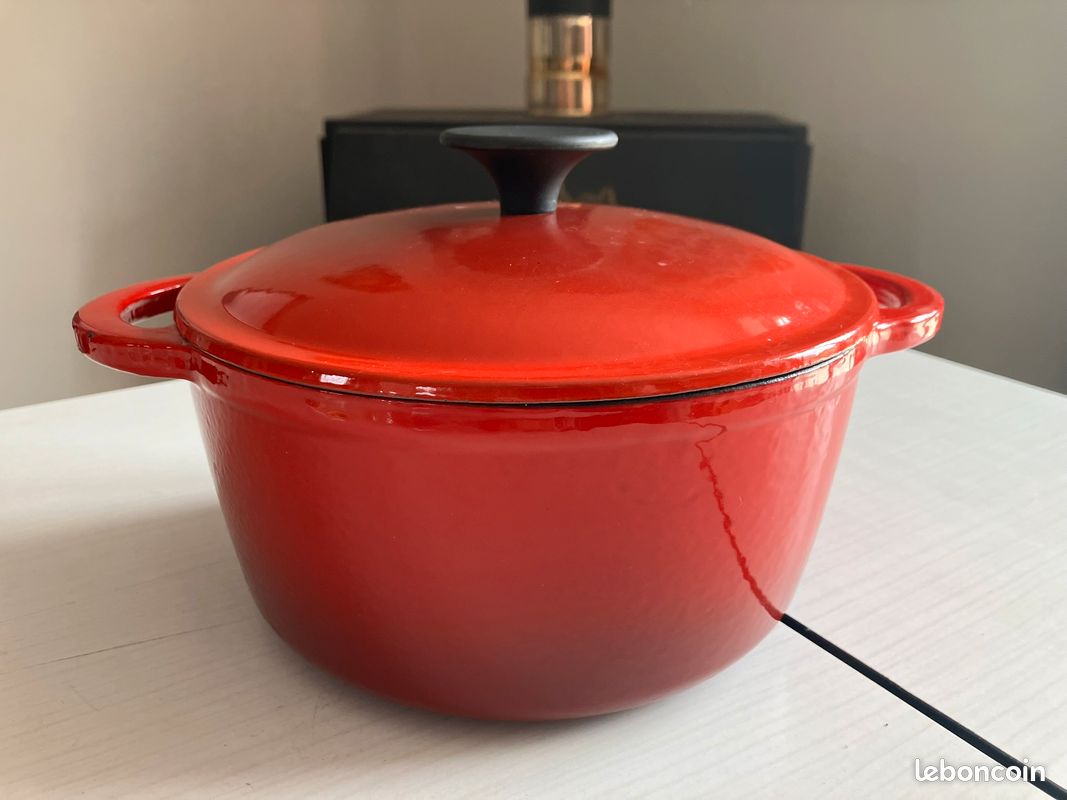 Cocotte en fonte émaillée 20 cm - Année 60/70 (image 1)