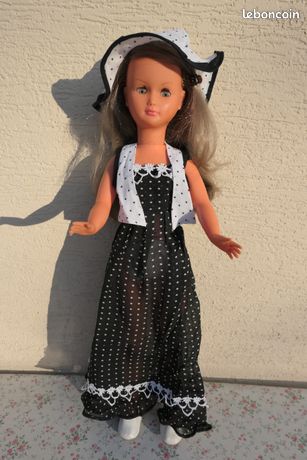 POUPEE DOLLY GEGE GéGé MC5 AVEC UNE ROBE BLANCHE MARIE VINTAGE 1970/80 EUR 30,00 - FR
