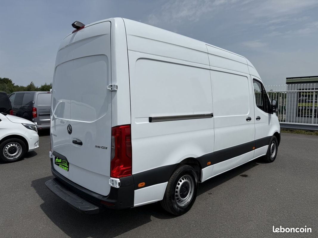 Mercedes Sprinter (3) 315 CDI 37s L2H2/ 2023 / 23.500eHT (image 3)