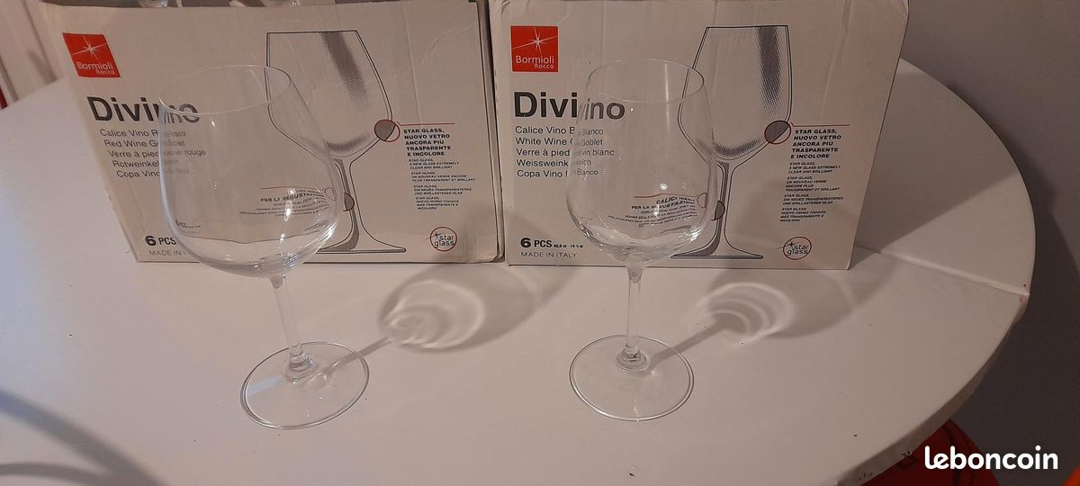Verres a vin blanc et rouge (image 1)
