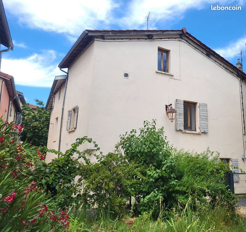 Maison 5 pièces 90 m² · à Neuville-sur-Saône · 90 m² · 363 000 €