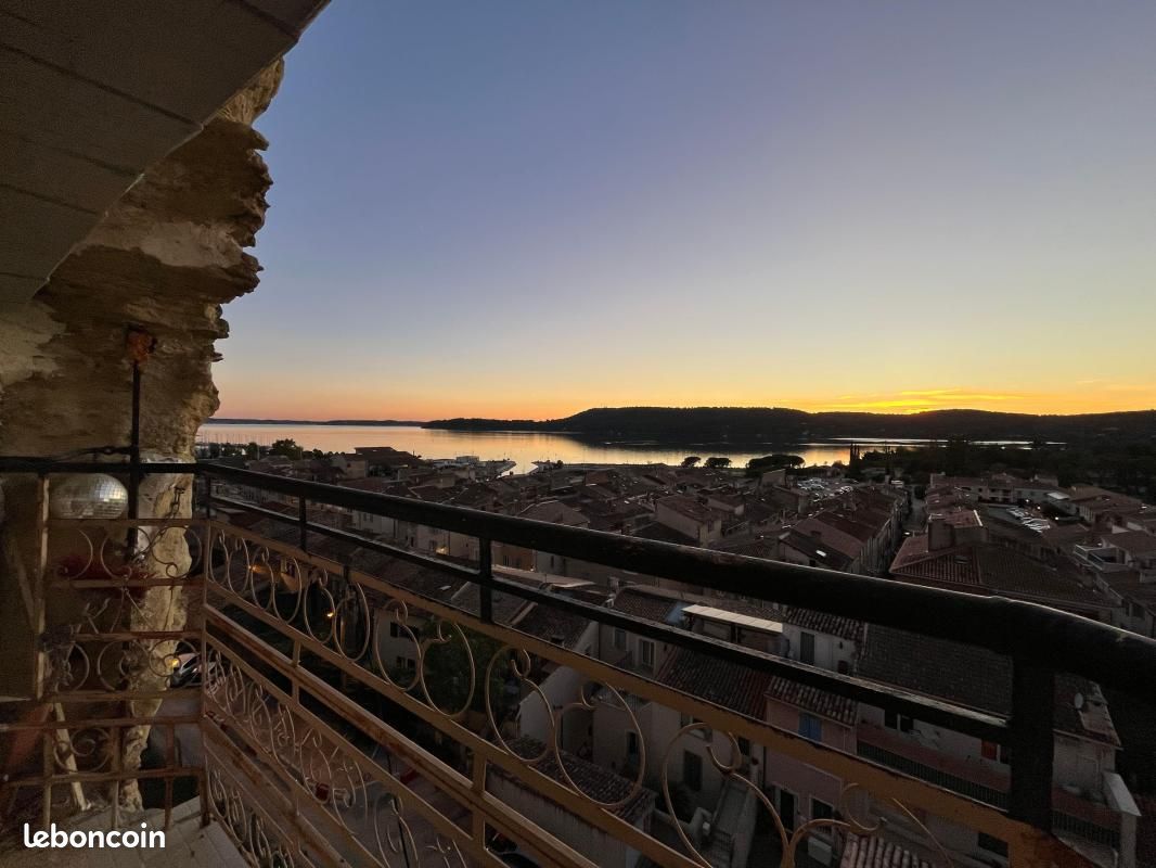 Maison 10 pièces 280 m² · à Saint-Chamas · 280 m² · 314 000 €