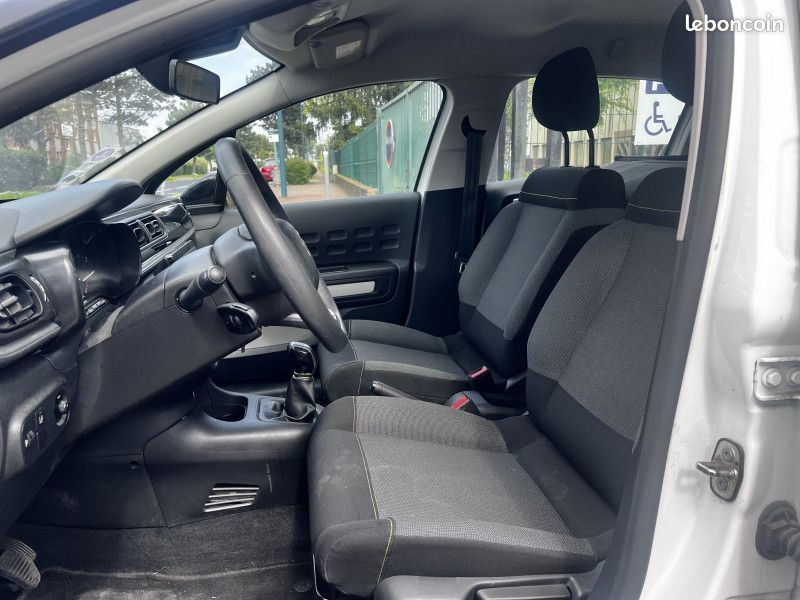 Citroen C3 STE 1.2 PURETECH 83CH S&S FEEL (image 9)