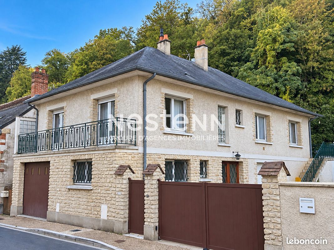 Maison 6 pièces 160 m² · à La Chartre-sur-le-Loir · 160 m² · 198 920 €