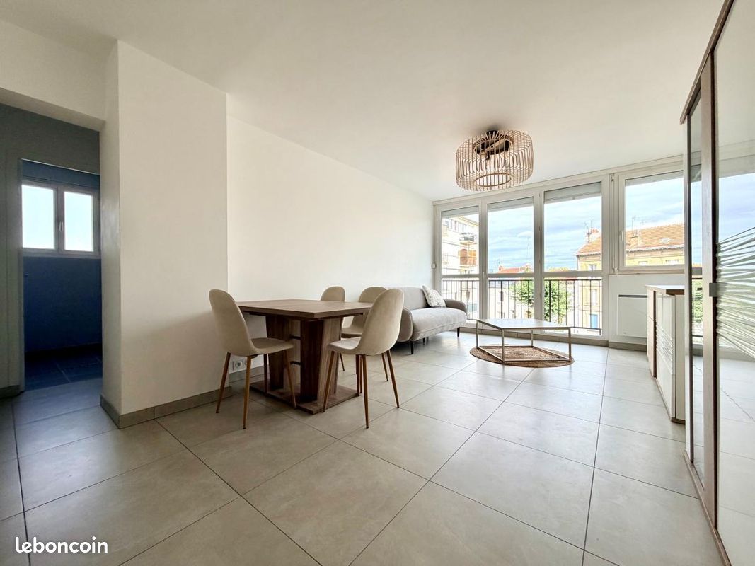 Appartement 55 m² · à Reims · 55 m² · 983 €/mois