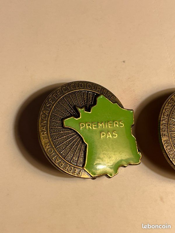Insigne Fédération Française De Cyclotourisme – Première Randonnée – Vintage