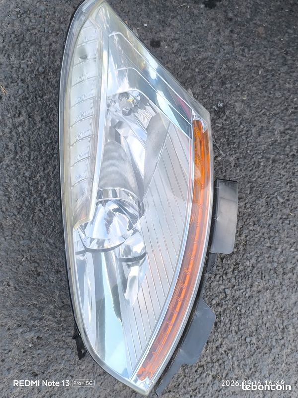 Phare gauche Citroën C4 Picasso (image 1)