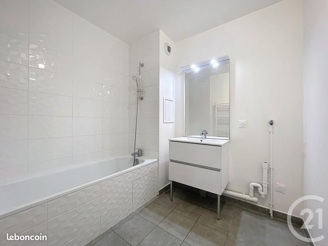 Appartement a louer melun - 4 pièce(s) - 71 m2 - Surfyn