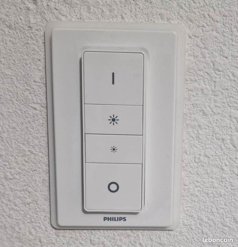 Support adaptateur Phillips hue ( platine ) (image 1)