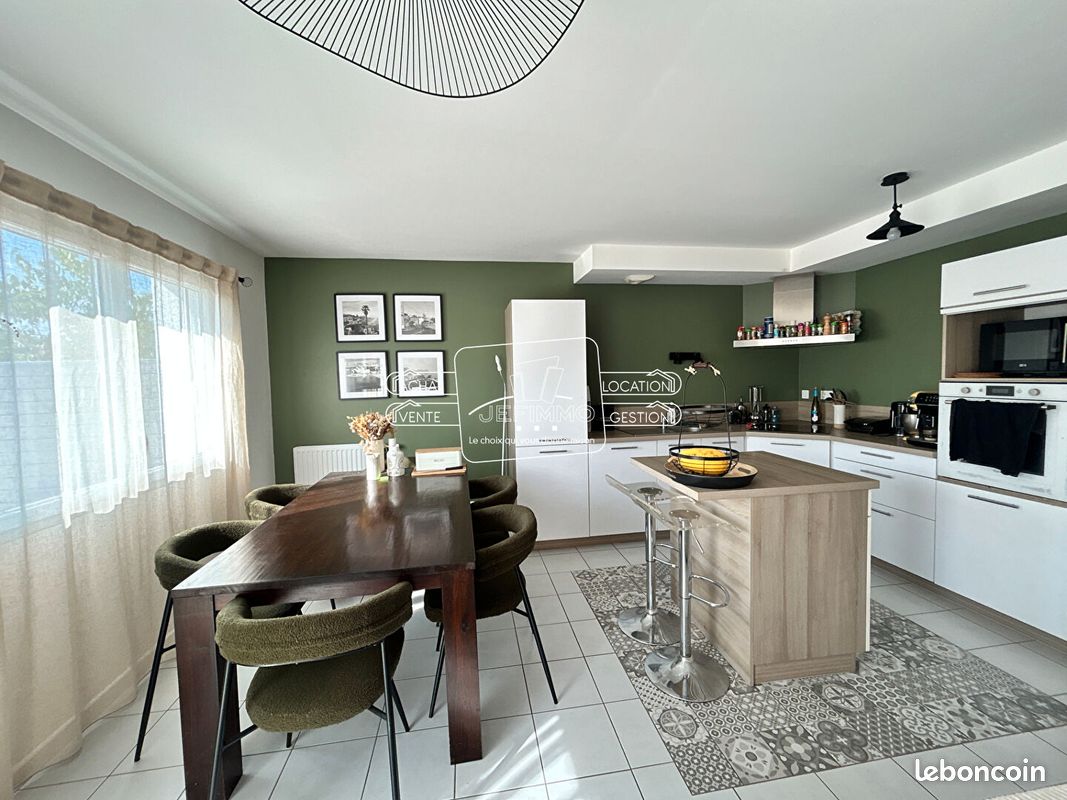 Maison 5 pièces 83 m² · à Saint-Julien-de-Concelles · 83 m² · 294 200 €