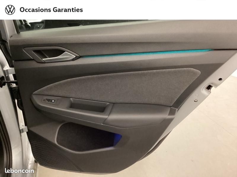 Volkswagen Golf 1.5 eHybrid 204ch VW Edition DSG6 (image 23)