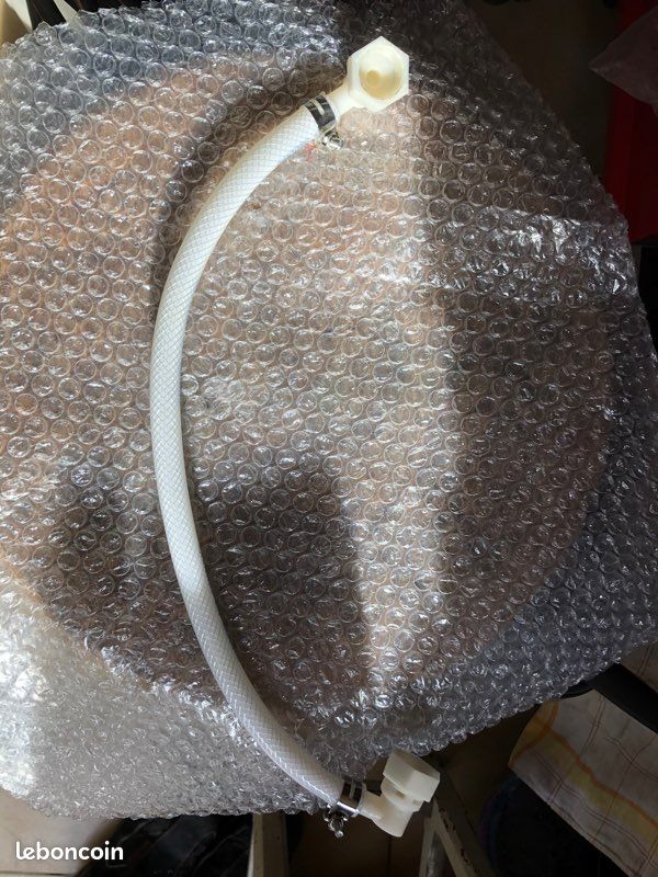 Flexible de distribution pour douche en kit (image 1)