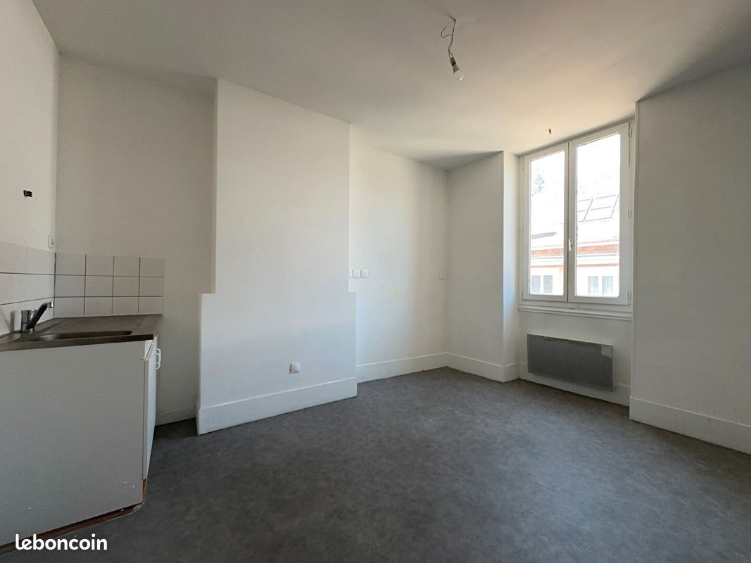 Appartement 2 pièces 33 m² · à Voiron · 33 m² · 380 €/mois