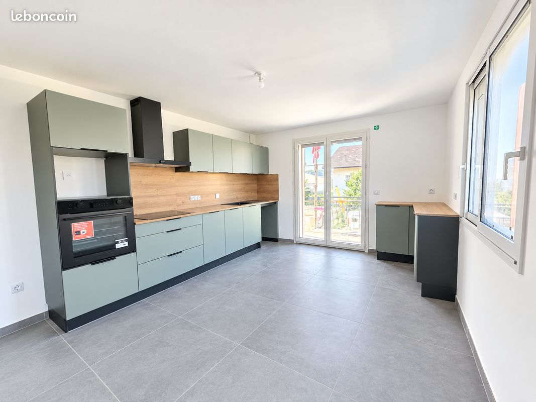 Appartement 4 pièces 91 m² · à Saint-Alban-Leysse · 91 m² · 379 900 €