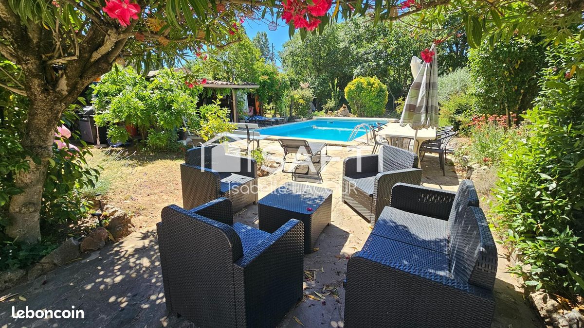Maison 6 pièces 338 m² · à Villecroze · 338 m² · 659 000 €