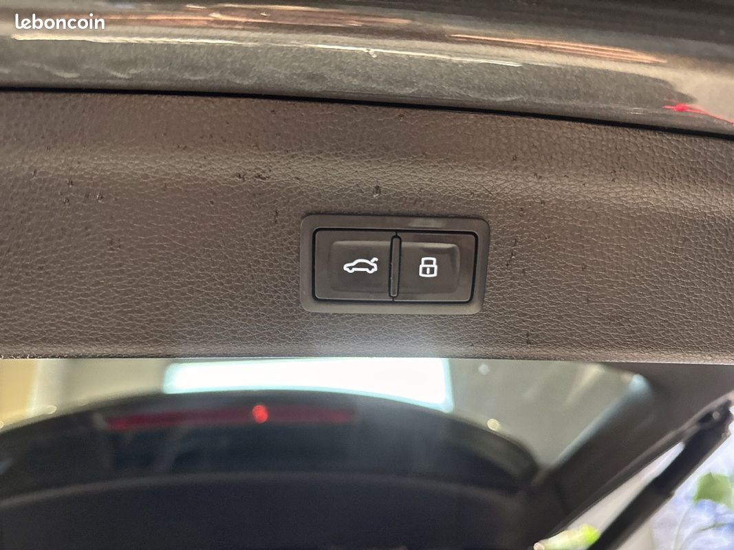 AUDI Q3 35 TFSI 150 ch S tronic 7 S line plus (image 22)