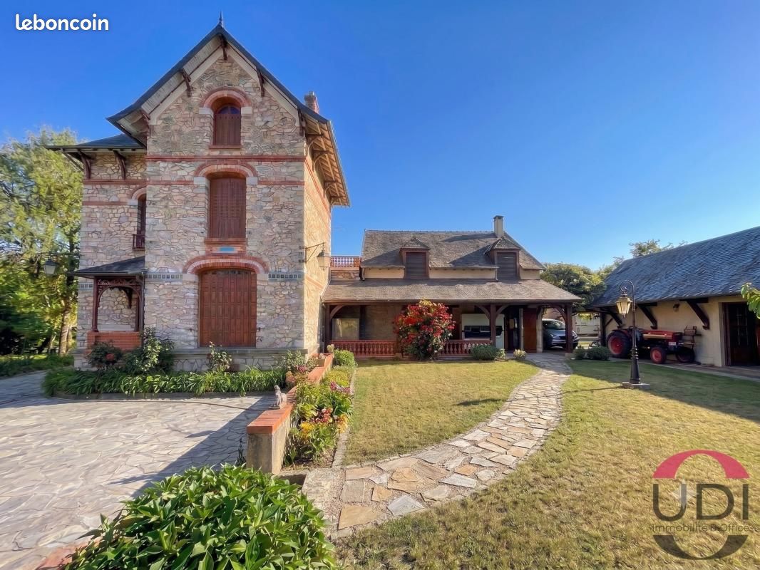 Maison 9 pièces 241 m² · à Maisse · 241 m² · 499 900 €