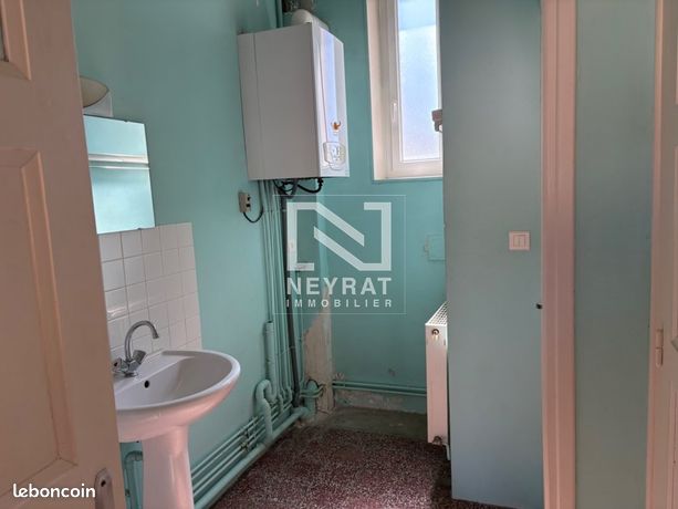https://img.leboncoin.fr/api/v1/lbcpb1/images/18/f2/0f/18f20f7a14471c47f768584be9a338a79a6e2c1a.jpg?rule=ad-image