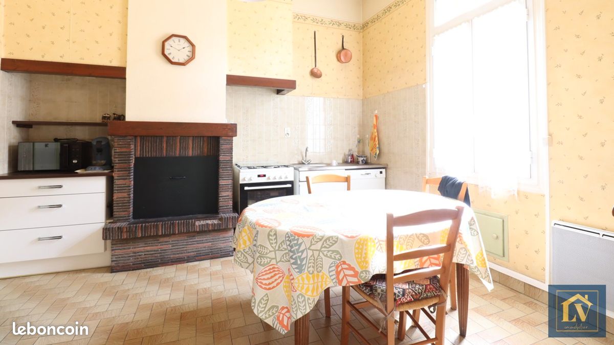 Maison 5 pièces 139 m² · à Villeneuve-la-Rivière · 139 m² · 160 000 €
