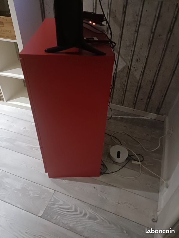 Commode Ikéa rouge (image 2)