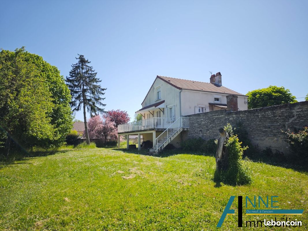 Maison 6 pièces 108 m² · à Demigny · 108 m² · 215 000 €