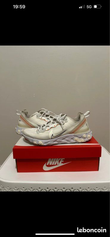 Nike React Element 55 beige blanc orange noir très bon état taille