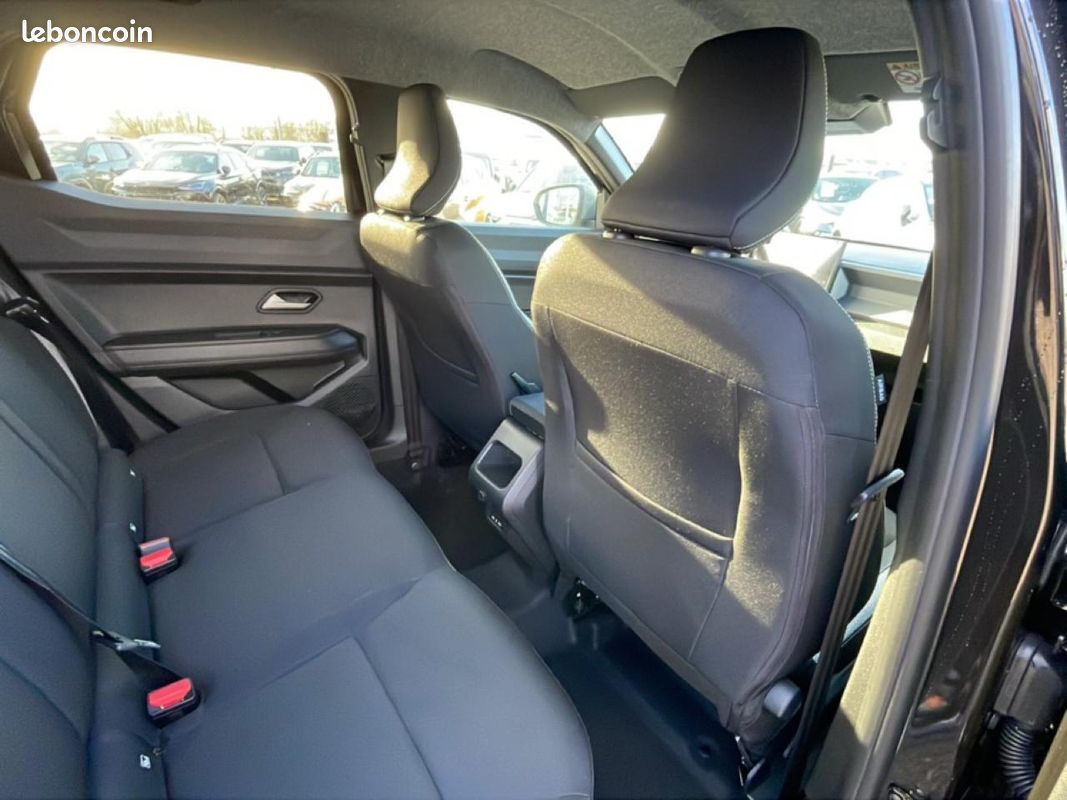DACIA DUSTER 1.2 mild hybrid 140 journey (image 27)