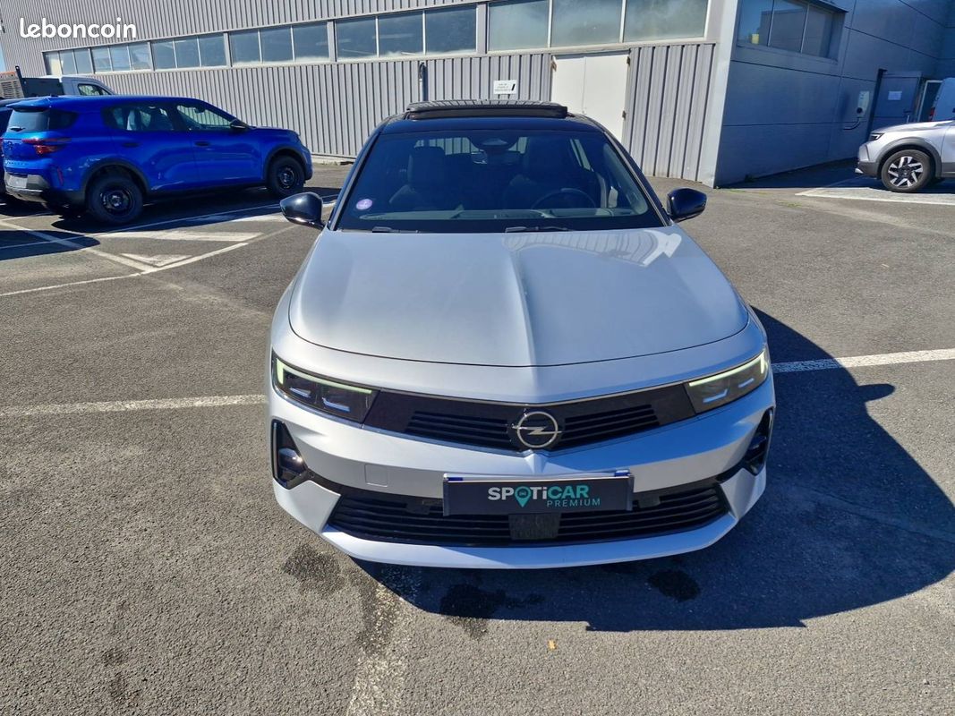 OPEL Astra 1.2 Turbo 130 ch BVA8 Ultimate (image 2)