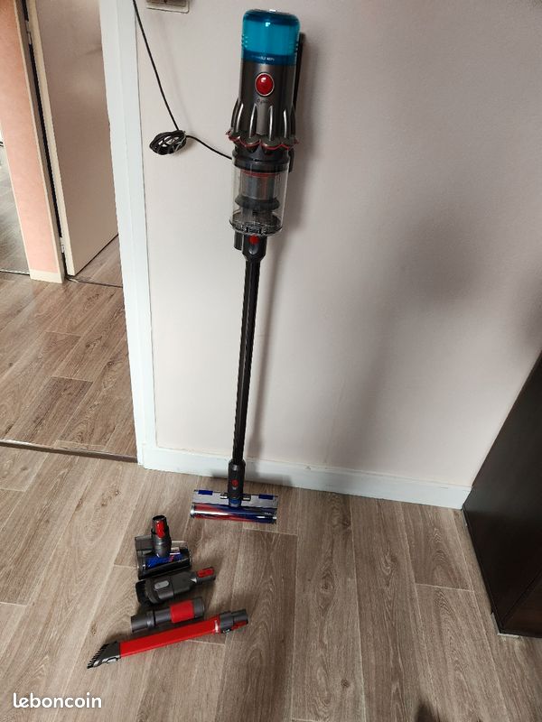 Dyson V12 Balai Sans Fil Dyson Dyson V12 Sans Fil Électroménager