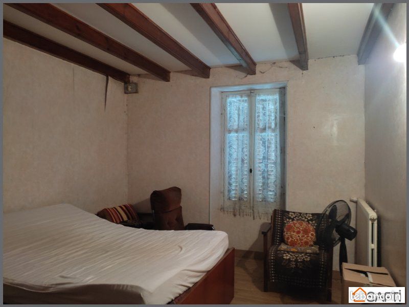 Maison 4 pièces 150 m² - Saint-Georges-de-Noisné 79400 (image principale 8)