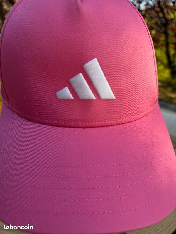 Casquette Adidas rose avec inscription brodée en blanc en coton (image 4)