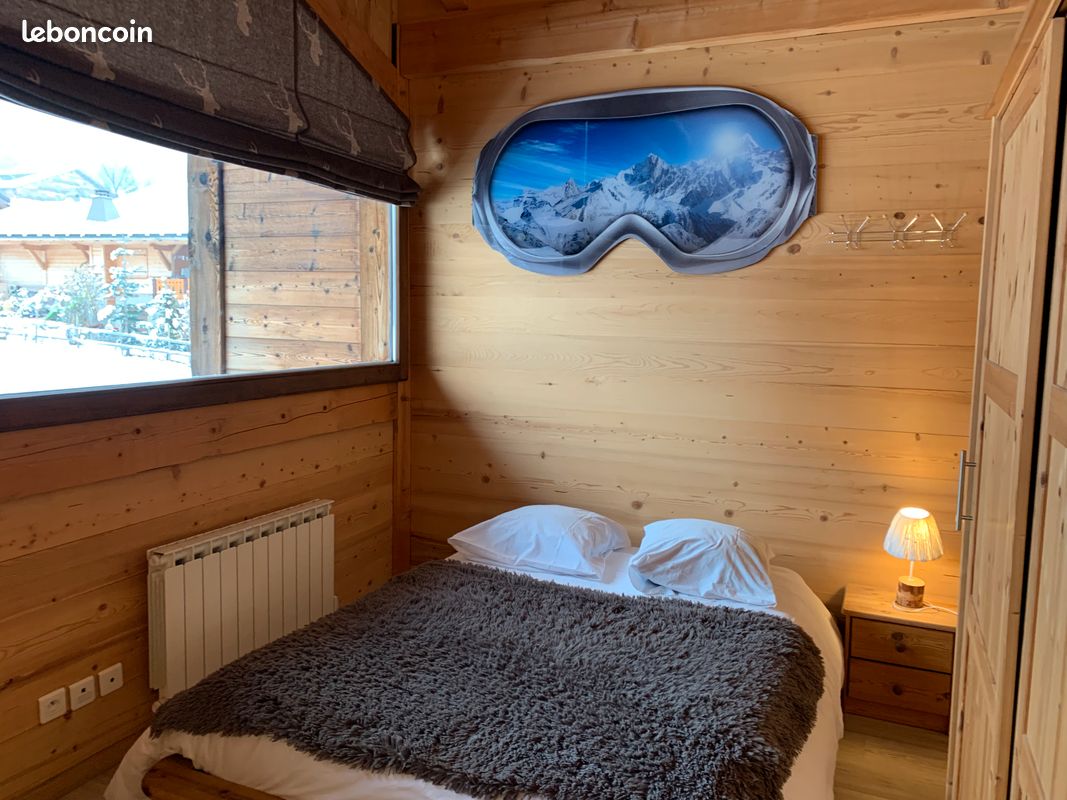 Très beau chalet en bois à 200 m des remontées mécaniques de Barbossine