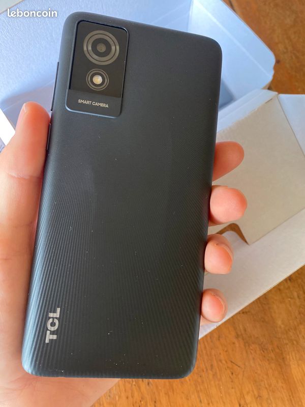 Téléphone TCL 501 (image 3)