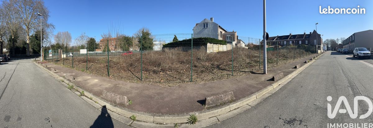 Terrain 980 m² · à Douai · 980 m² · 318 000 €
