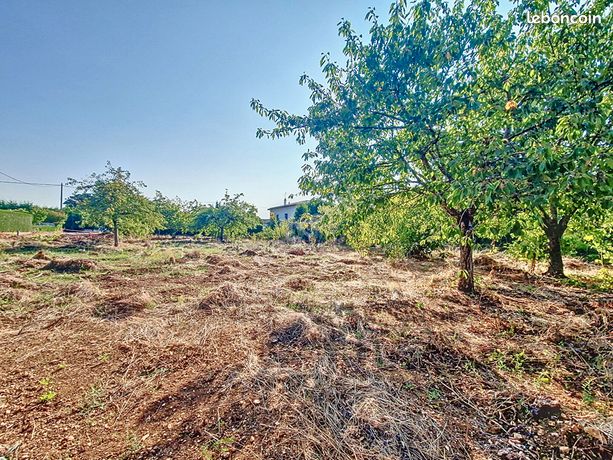 Terrain 1016 m² POITIERS