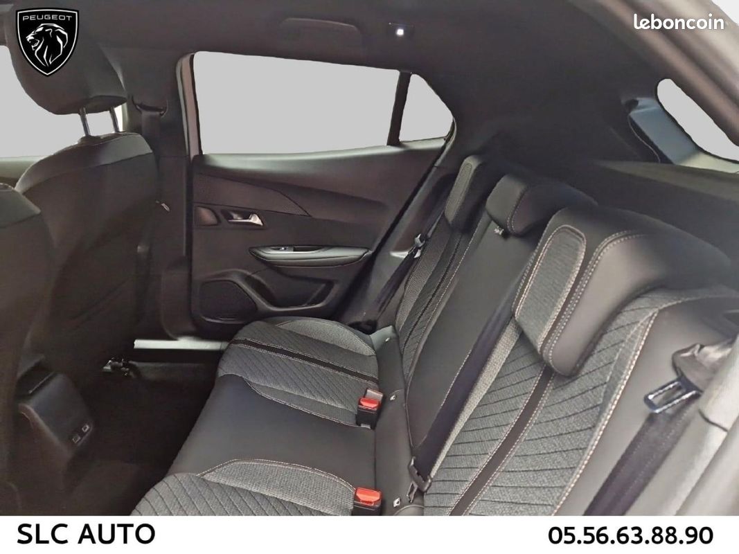 Peugeot 2008 1.2 Hybrid 145ch Allure e-DCS6 (image 20)