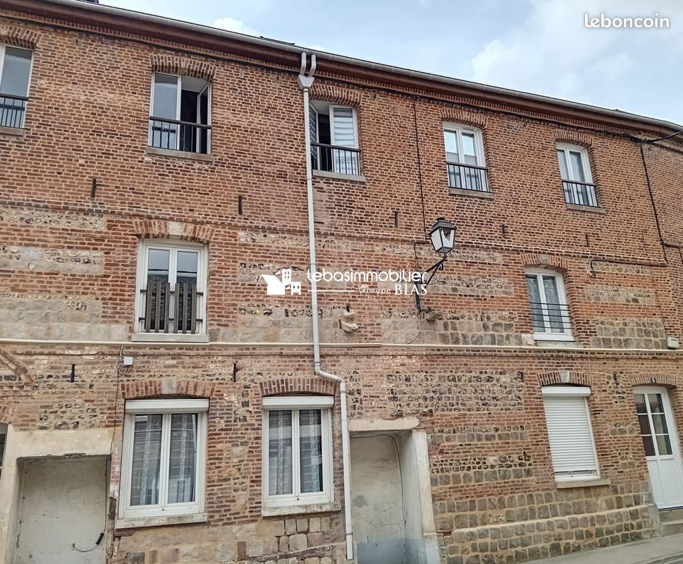Appartement 4 pièces 52 m² · à Doudeville · 52 m² · 585 €