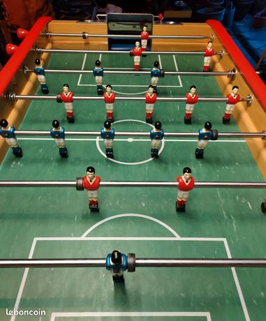 22 joueurs Baby Foot, 2 buts avec compteurs de pts VINTAGE BONZINI