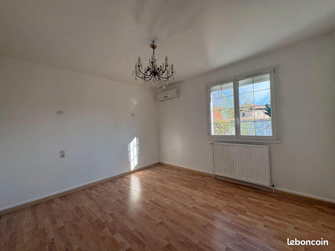 Maison a louer meyzieu - 4 pièce(s) - 90 m2 - Surfyn