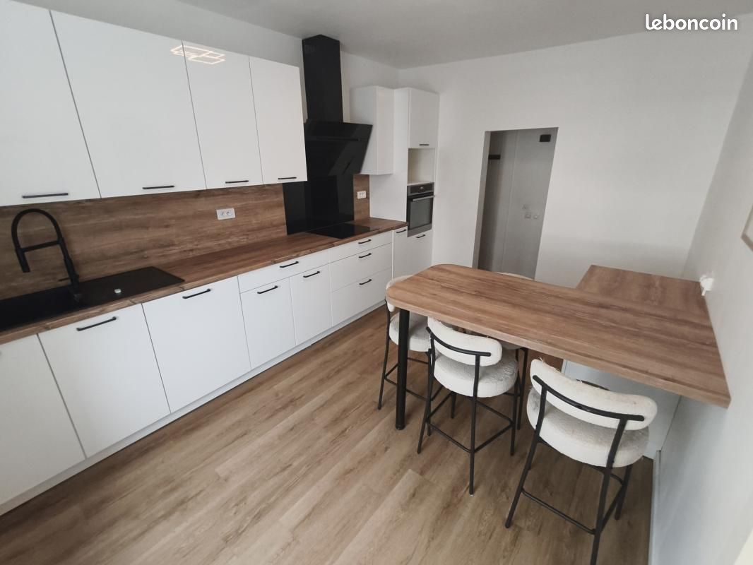 Maison 5 pièces 140 m² · à Saint-Dizier · 140 m² · 1 085 €/mois