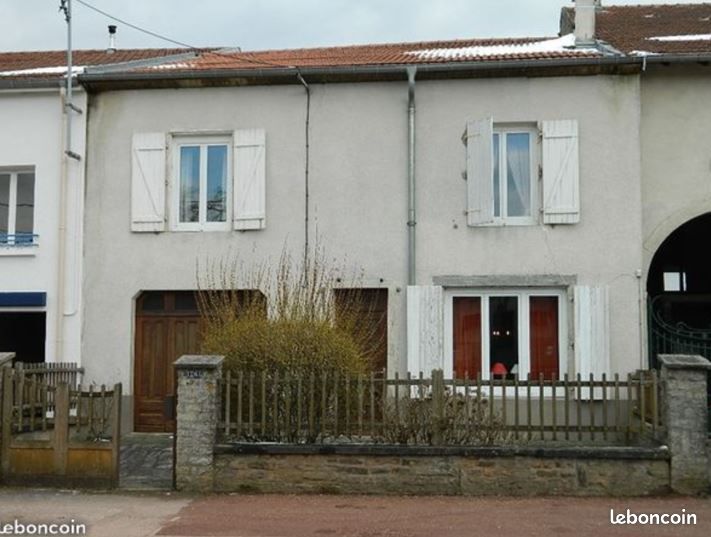 Maison 6 pièces 158 m² · à Champenoux · 158 m² · 160 000 €