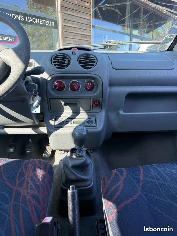 RENAULT TWINGO *DISTRIBUTION FAITE* 1.2 Kiss Cool (image 13)