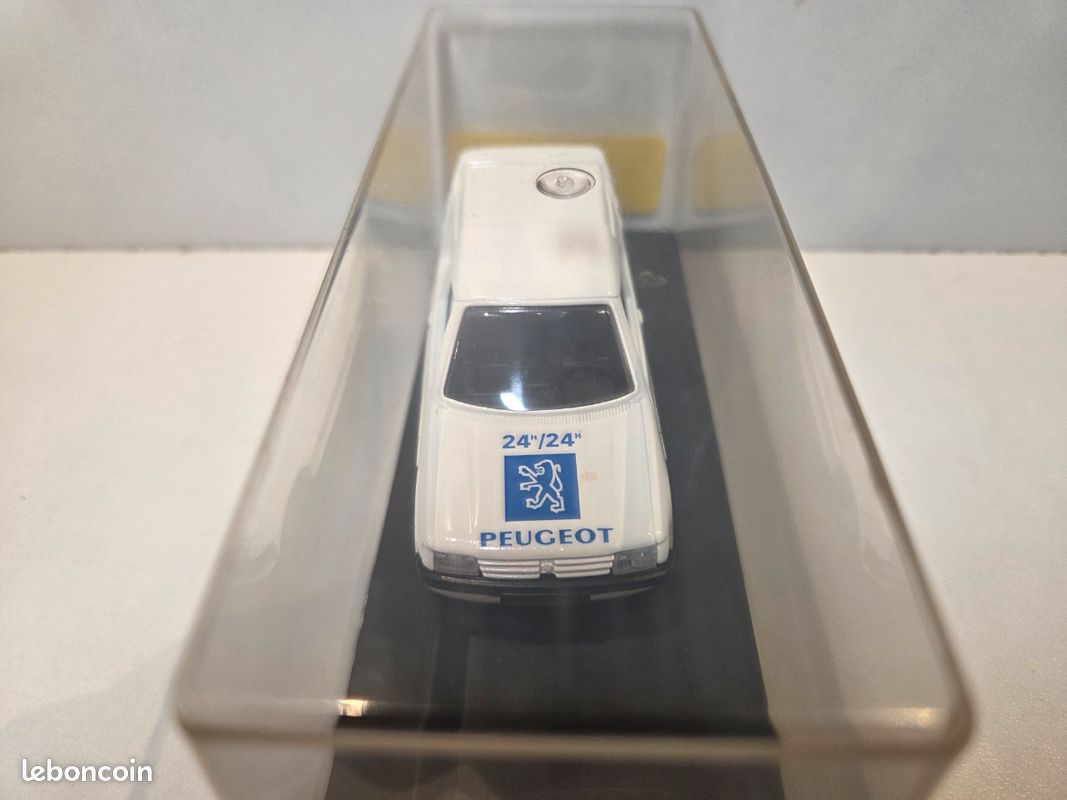 Miniature Verem CAMP 1/43 – Peugeot Expert Club Autos Miniatures Peugeot