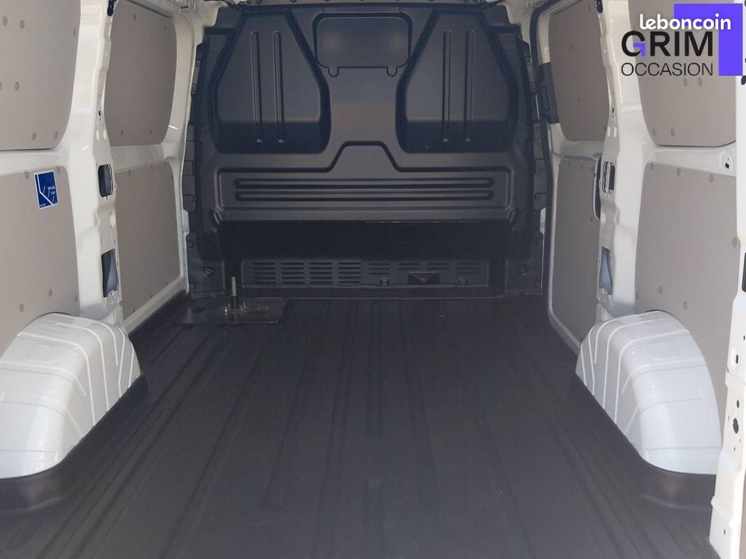Ford transit custom fgn 320 l1h1 2.5 duratec 232 ch phev cvt limited (image 7)