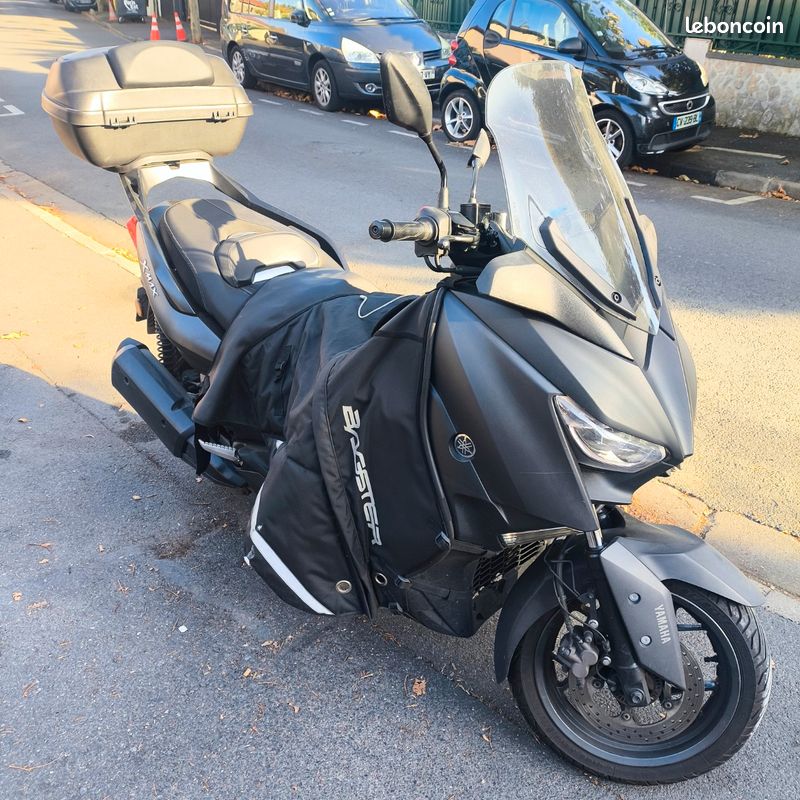 Xmax 300 (image 1)