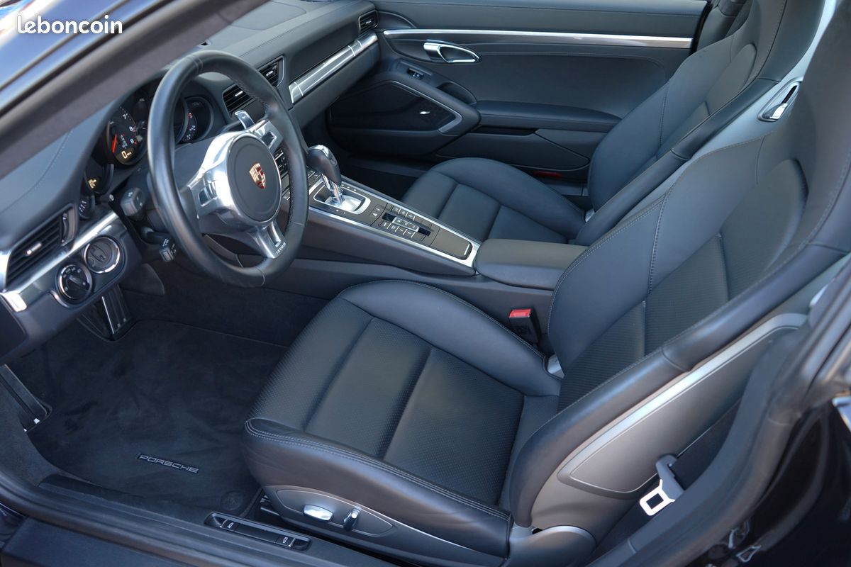 Porsche 991.1 Carrera 4S PDK Noir Basalte Métallisé Intérieur Full Cuir noir Pack Chrono Sport Plus Sièges Sport Plus adaptatifs chauffants Régulateur de vitesse Echappement Sport à Valves (image 6)