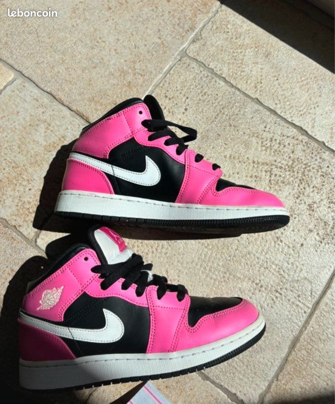 Nike Femme Basket Femme Fashion Jordan Mid Basket Femme StylÃ