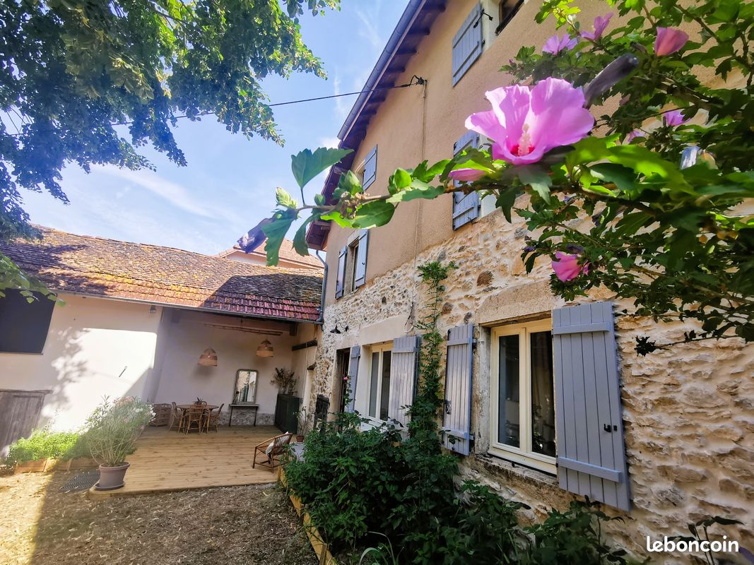 Maison 9 pièces 190 m² · à Saint-Chef · 190 m² · 449 000 €