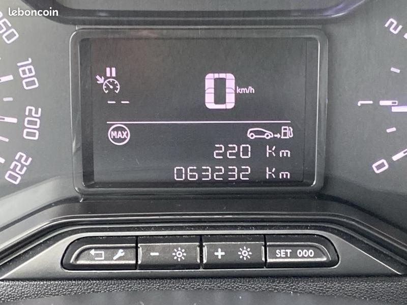Citroen C3 1.2 PureTech 83ch S&S YOU (image 10)